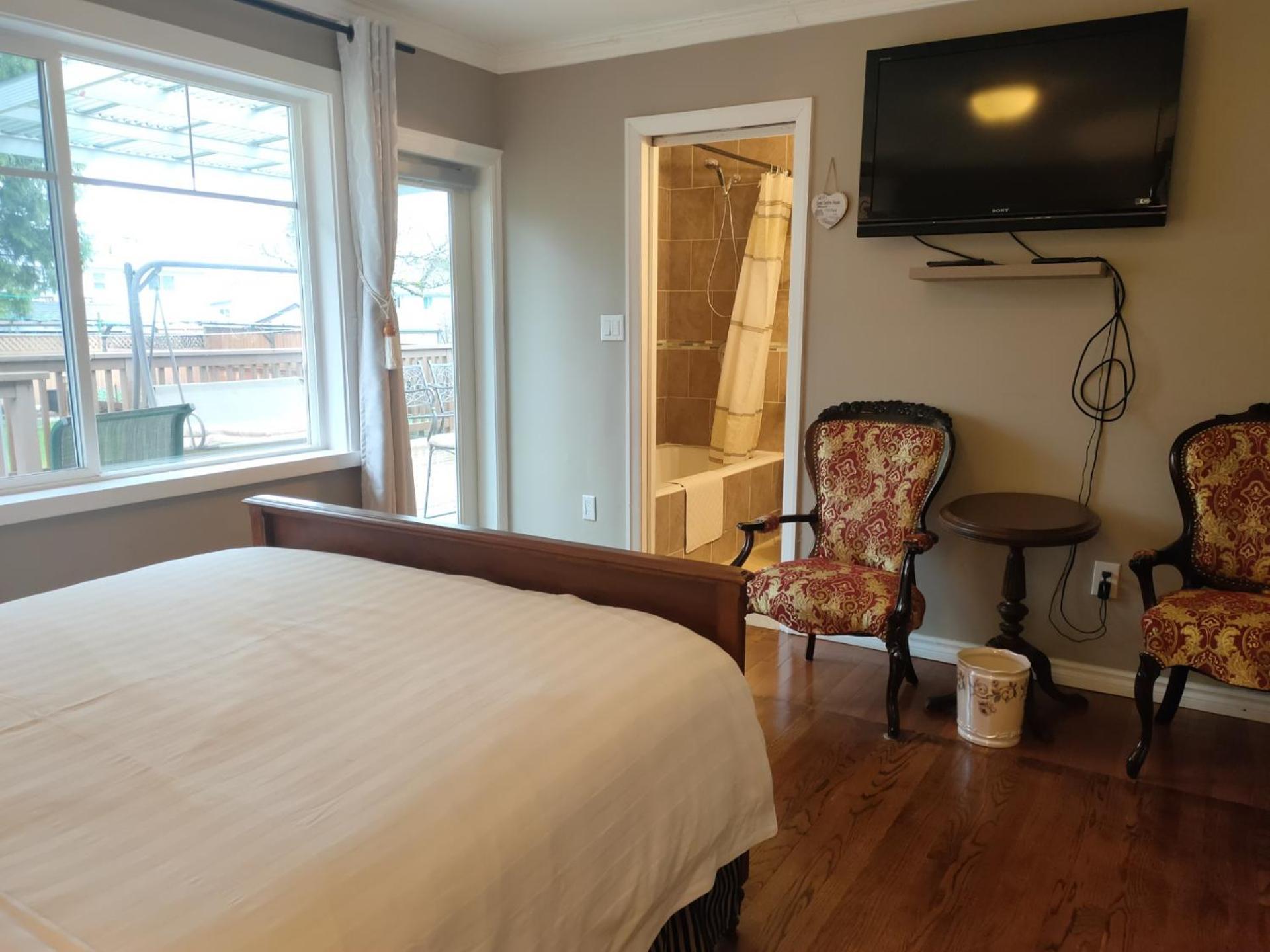 Semi Centre House Hotell White Rock Eksteriør bilde